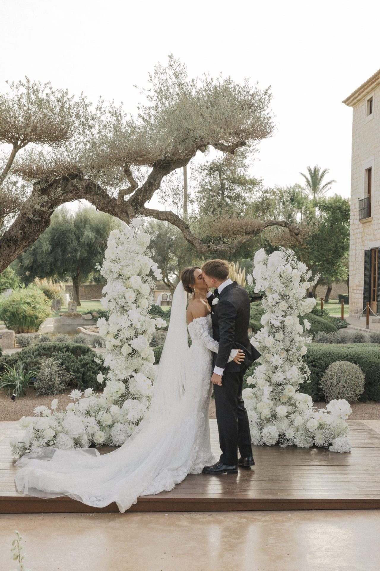 Bouclé Weddings